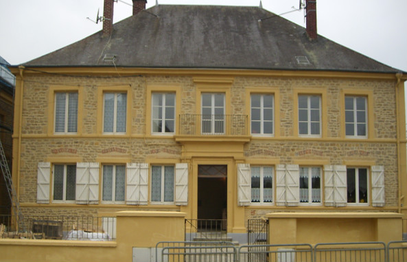 Lire la suite à propos de l’article Ravalement façades de la crèche de Douzy Ardennes